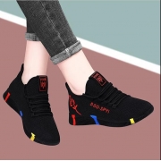 nouveau style chaussures de rue noix de coco en gros tendance Maille respirante en été tissu à semelle souple pour chaussures de sport tenis chaussures de femmes tenis