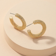 Boucles d'oreilles Texture métallique en forme de C bijoux populaires européens et américains vente en gros Boucles d'oreilles/clous d'oreilles Bijoux  Accessoires