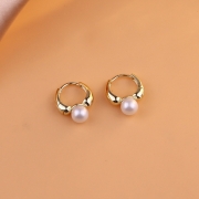 Boucles d'oreilles polyvalentes en perles pour femmes design de luxe léger français Boucles d'oreilles/clous d'oreilles Bijoux  Accessoires