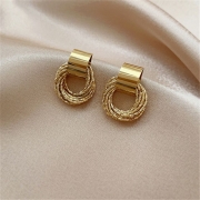 Boucles d'oreilles minimalistes en métal cercle de mode vente en gros Boucles d'oreilles/clous d'oreilles Bijoux  Accessoires